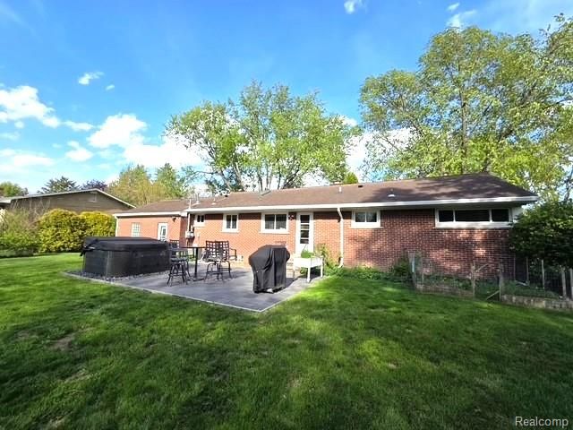 36671 Putnam Street, Clinton Township, MI 48035