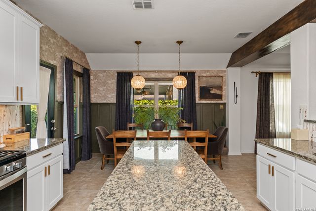 8697 Stackstone, Schertz, TX 78154