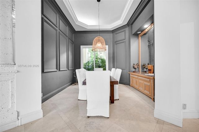10430 Kestrel Street, Plantation, FL 33324