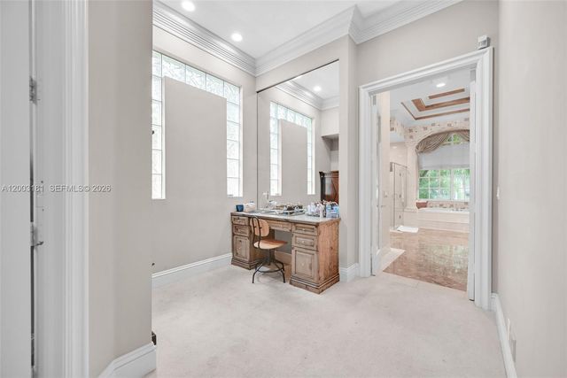 10430 Kestrel Street, Plantation, FL 33324