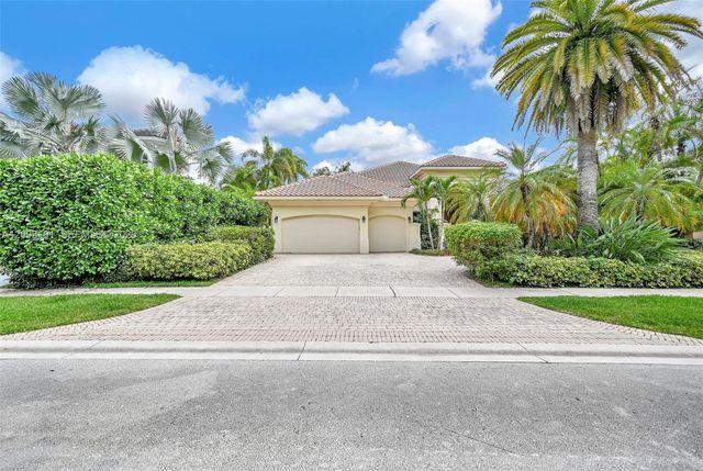 10430 Kestrel Street, Plantation, FL 33324