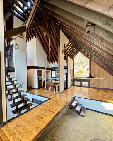 69 Shore Drive, Blooming Grove, NY 10914