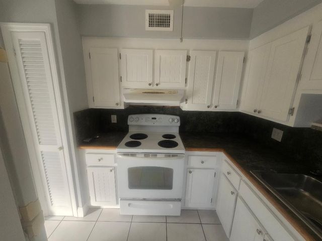 777 SE 2nd Avenue A205, Deerfield Beach, FL 33441