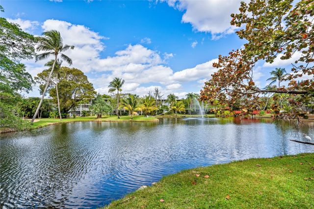 777 SE 2nd Avenue A205, Deerfield Beach, FL 33441