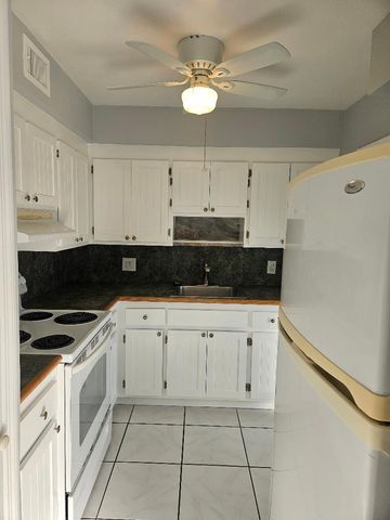 777 SE 2nd Avenue A205, Deerfield Beach, FL 33441