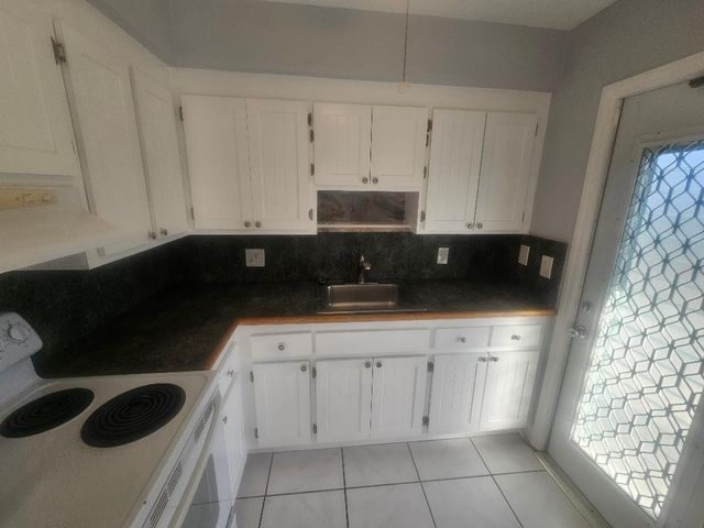 777 SE 2nd Avenue A205, Deerfield Beach, FL 33441