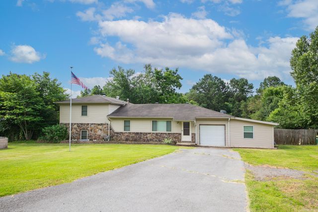 6821 Old Tom Box, Jacksonville, AR 72076