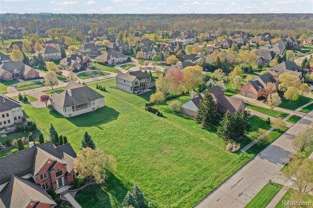 23249 Chicory Road, Grosse Ile, MI 48138