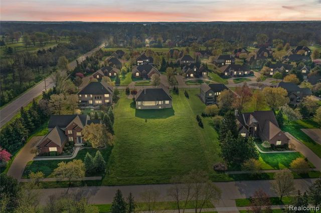 23249 Chicory Road, Grosse Ile, MI 48138