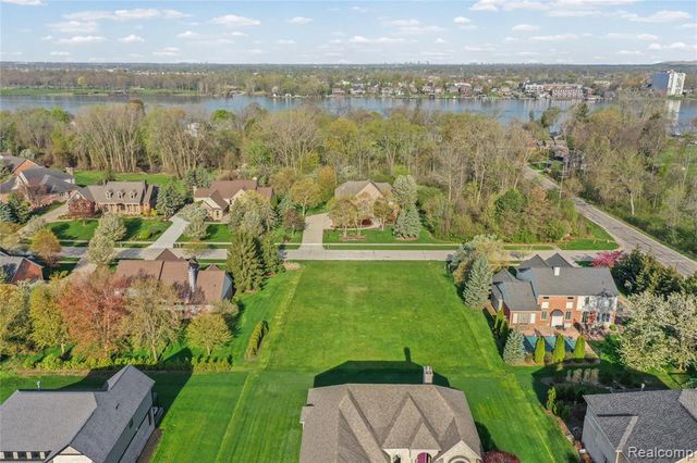 23249 Chicory Road, Grosse Ile, MI 48138