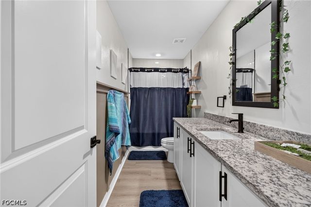 849 Sea Urchin CIR, Fort Myers, FL 33913