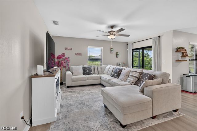 849 Sea Urchin CIR, Fort Myers, FL 33913