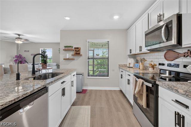 849 Sea Urchin CIR, Fort Myers, FL 33913
