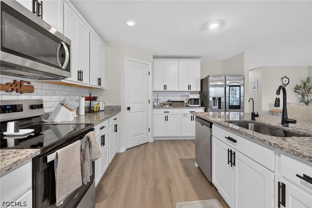 849 Sea Urchin CIR, Fort Myers, FL 33913