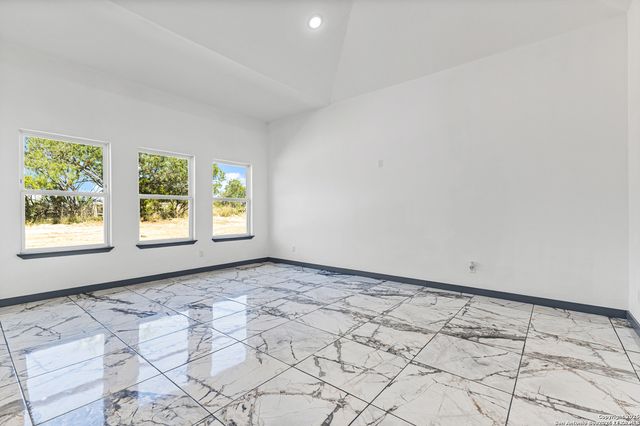 133 Flor Del Sol, San Antonio, TX 78264