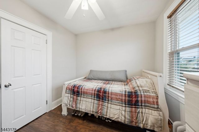 1116 Seib Ave, Elizabeth City, NJ 07202