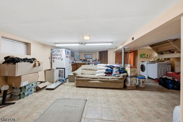1116 Seib Ave, Elizabeth City, NJ 07202