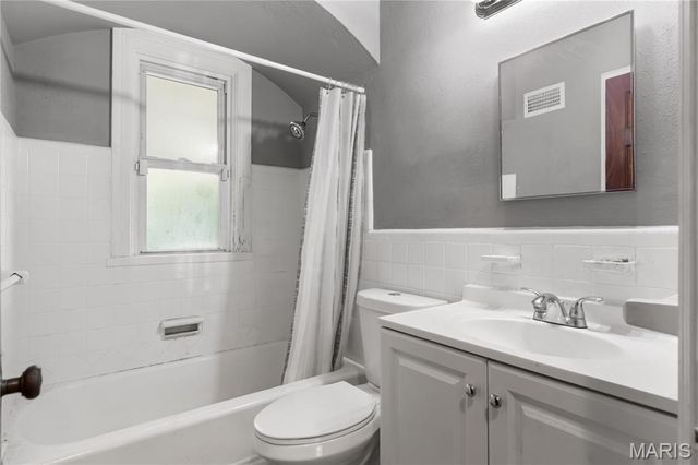 10050 Diamond Drive, Riverview, MO 63137