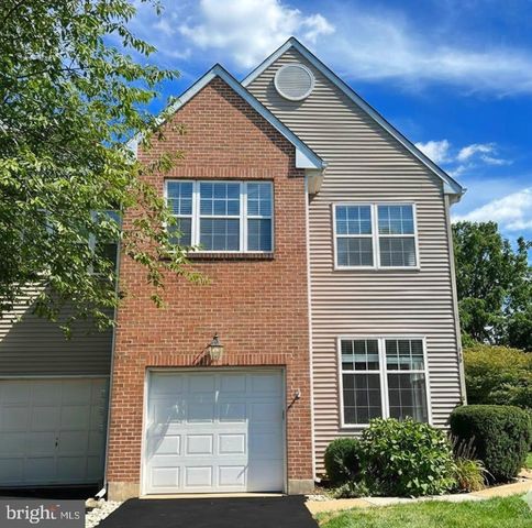 138 BISHOPS GATE LN, Doylestown, PA 18901