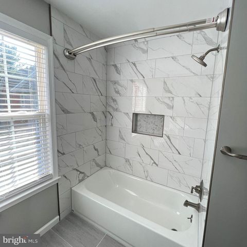 138 BISHOPS GATE LN, Doylestown, PA 18901