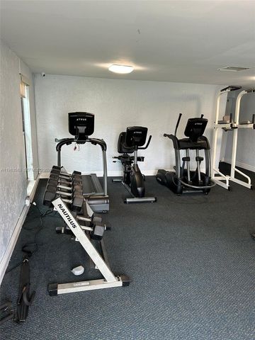 500 NE 2nd St 310, Dania Beach, FL 33004