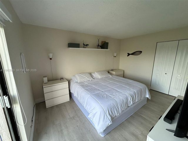 500 NE 2nd St 310, Dania Beach, FL 33004