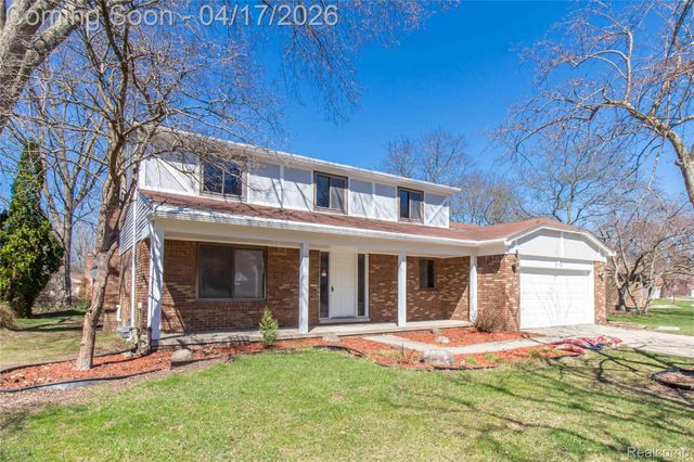845 Longfellow Drive, Troy, MI 48085