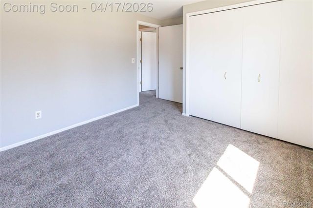 845 Longfellow Drive, Troy, MI 48085