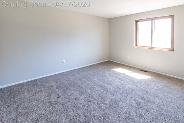 845 Longfellow Drive, Troy, MI 48085