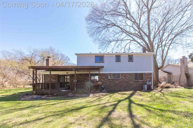 845 Longfellow Drive, Troy, MI 48085