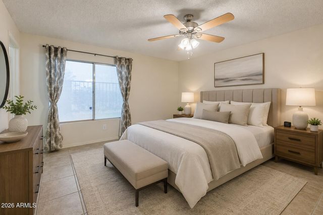 12221 S PAIUTE Street, Phoenix, AZ 85044