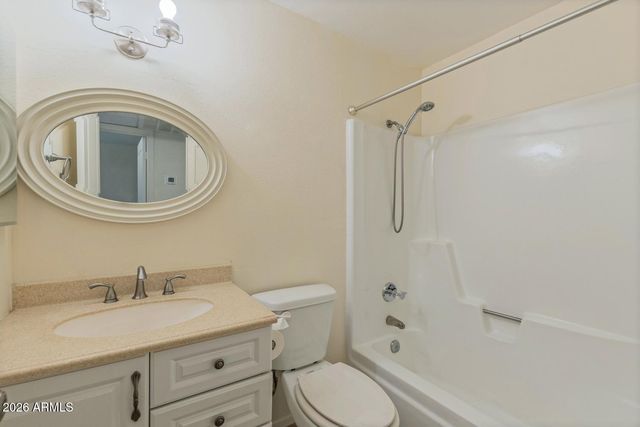12221 S PAIUTE Street, Phoenix, AZ 85044