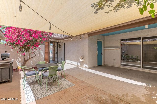 12221 S PAIUTE Street, Phoenix, AZ 85044