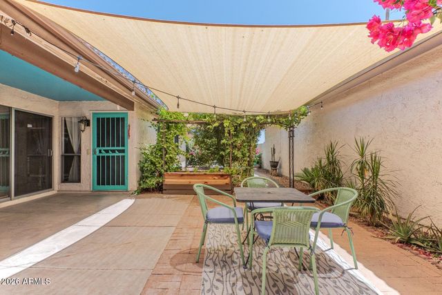 12221 S PAIUTE Street, Phoenix, AZ 85044
