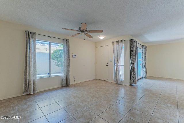 12221 S PAIUTE Street, Phoenix, AZ 85044