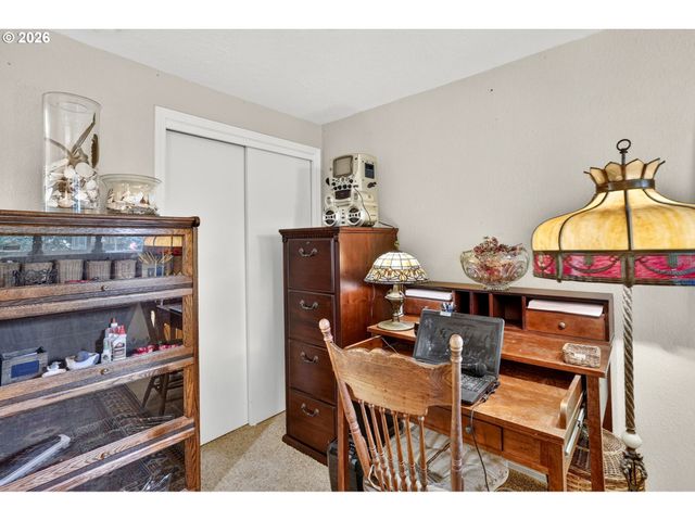 132 WOODFIELD Ct, Oregon City, OR 97045