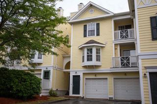 909 Gazebo Cir 909, Reading, MA 01867