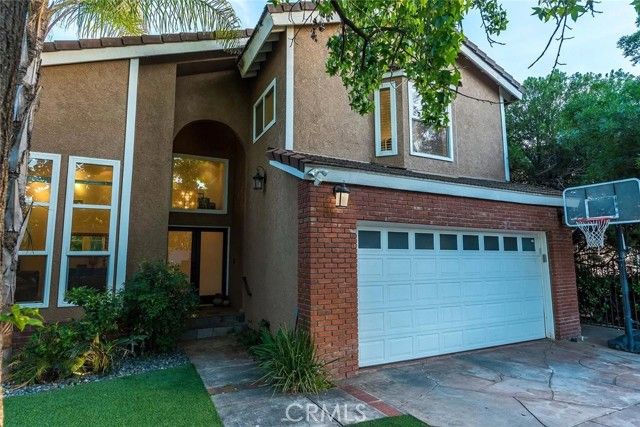 15232 Hartsook, Sherman Oaks, CA 91403