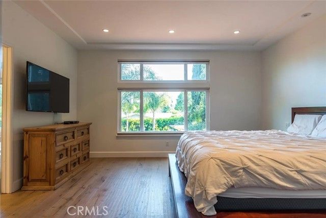15232 Hartsook, Sherman Oaks, CA 91403
