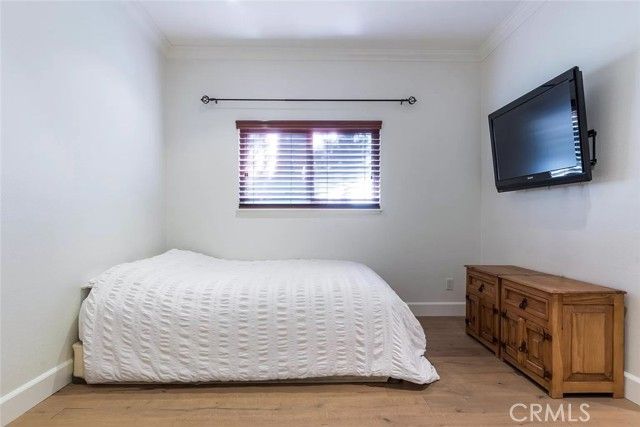 15232 Hartsook, Sherman Oaks, CA 91403