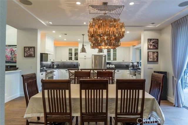 15232 Hartsook, Sherman Oaks, CA 91403