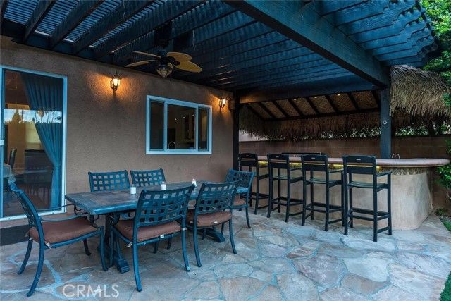15232 Hartsook, Sherman Oaks, CA 91403