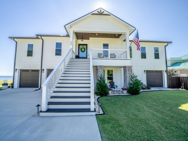 68 Dolphin Place, Freeport, FL 32439