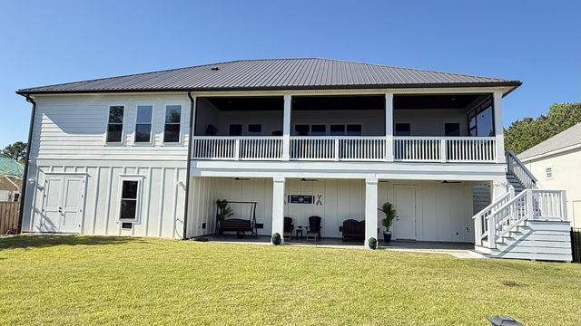 68 Dolphin Place, Freeport, FL 32439