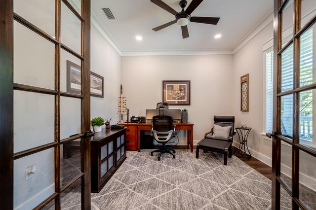 68 Dolphin Place, Freeport, FL 32439