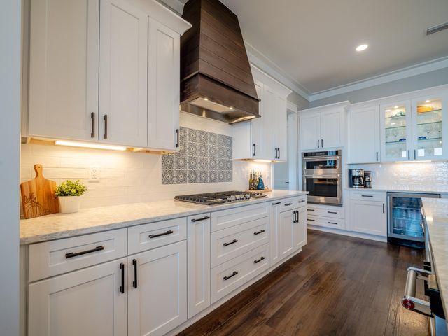 68 Dolphin Place, Freeport, FL 32439