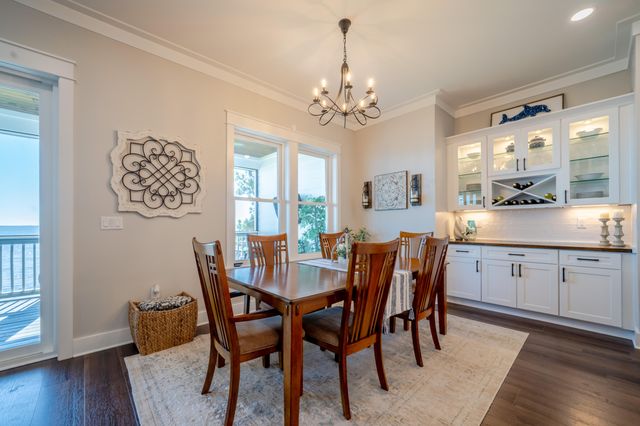 68 Dolphin Place, Freeport, FL 32439