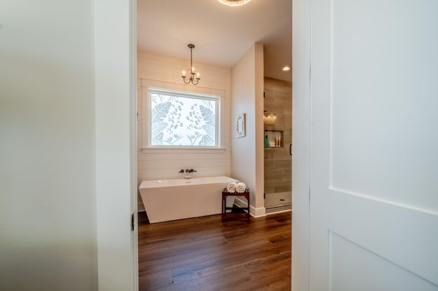 68 Dolphin Place, Freeport, FL 32439