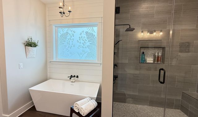 68 Dolphin Place, Freeport, FL 32439