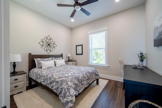 68 Dolphin Place, Freeport, FL 32439